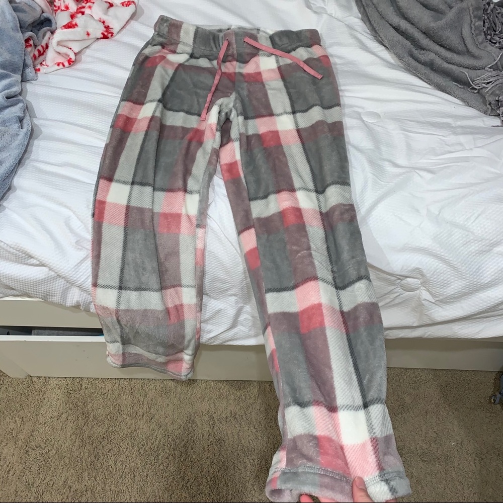Comfy pink pj bottoms